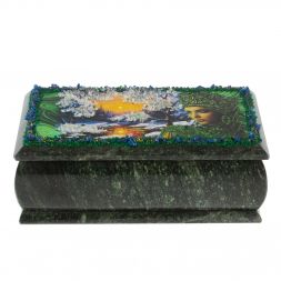 Шкатулка "Хозяйка медной горы. Зима" из змеевика 18х9х8 см