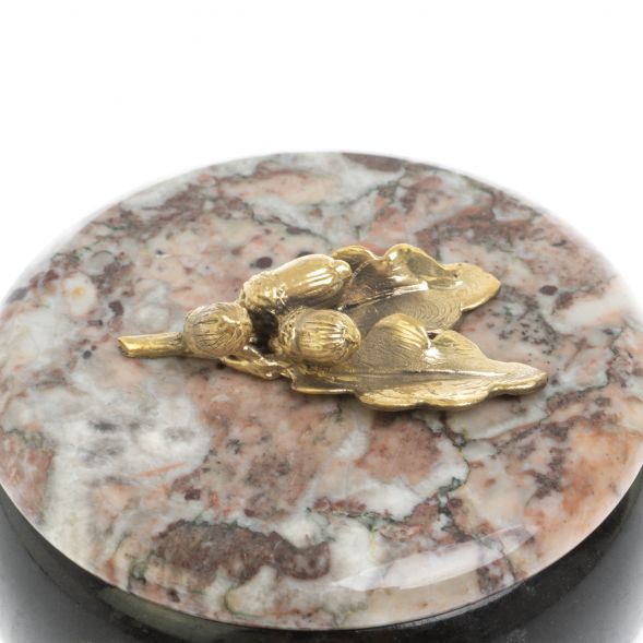 Шкатулка круглая &amp;quot;Желуди&amp;quot; камень креноид 10,5х10,5х6,5 см 127923