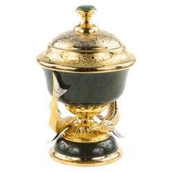 Изделия из нефрита